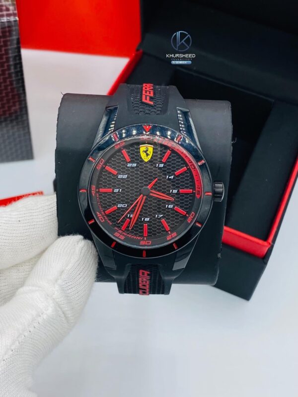 Scuderia Ferrari Men's Redrev Resin Analog Wrist Watch 830245